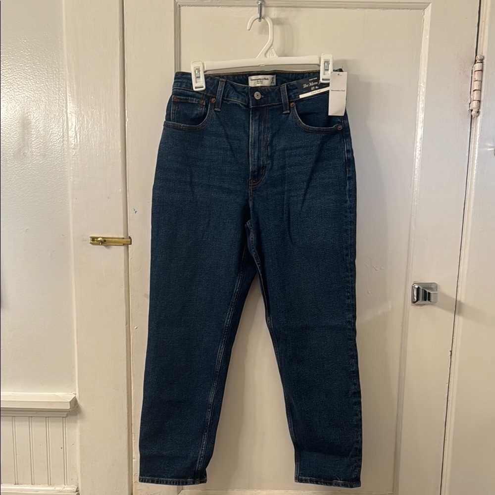 Abercrombie The Mom High Rise Jeans Curve Love